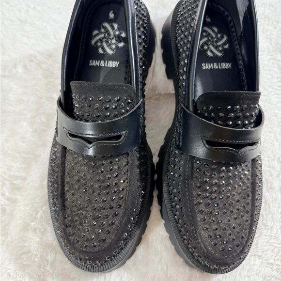 Sam & Libby Studded Black Lug Sole Loafers NWOB Size 6 Chunky Sole - Picture 1 of 6